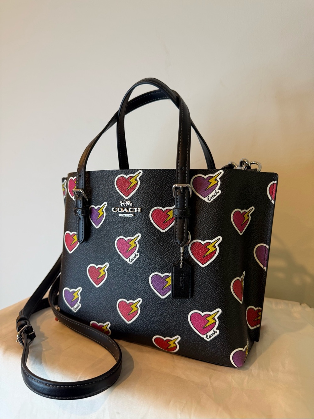 Coach (2024) Mollie Tote 25- Heart Bolt Print